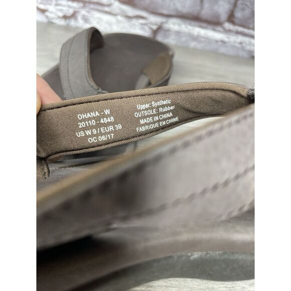 Olukai Ohana Flip Flops Womens Size 9 Brown Thong Slip On Comfort Logo - Picture 5 of 16